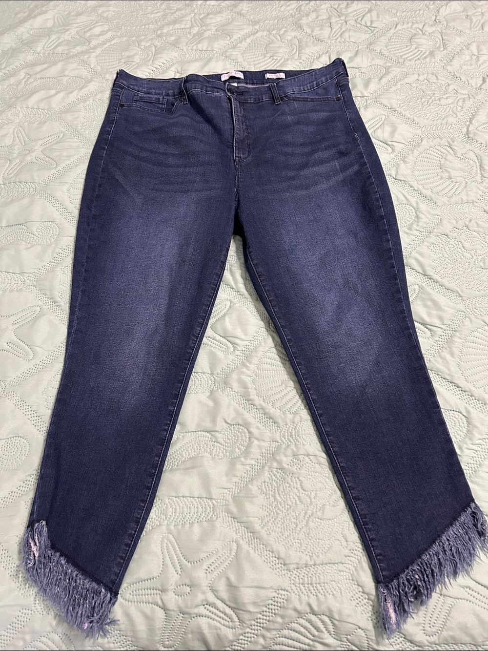 Sofia Jeans by Sofia Vergara Rosa Curvy Ankle Women’s Dark Blue Western Fringe.